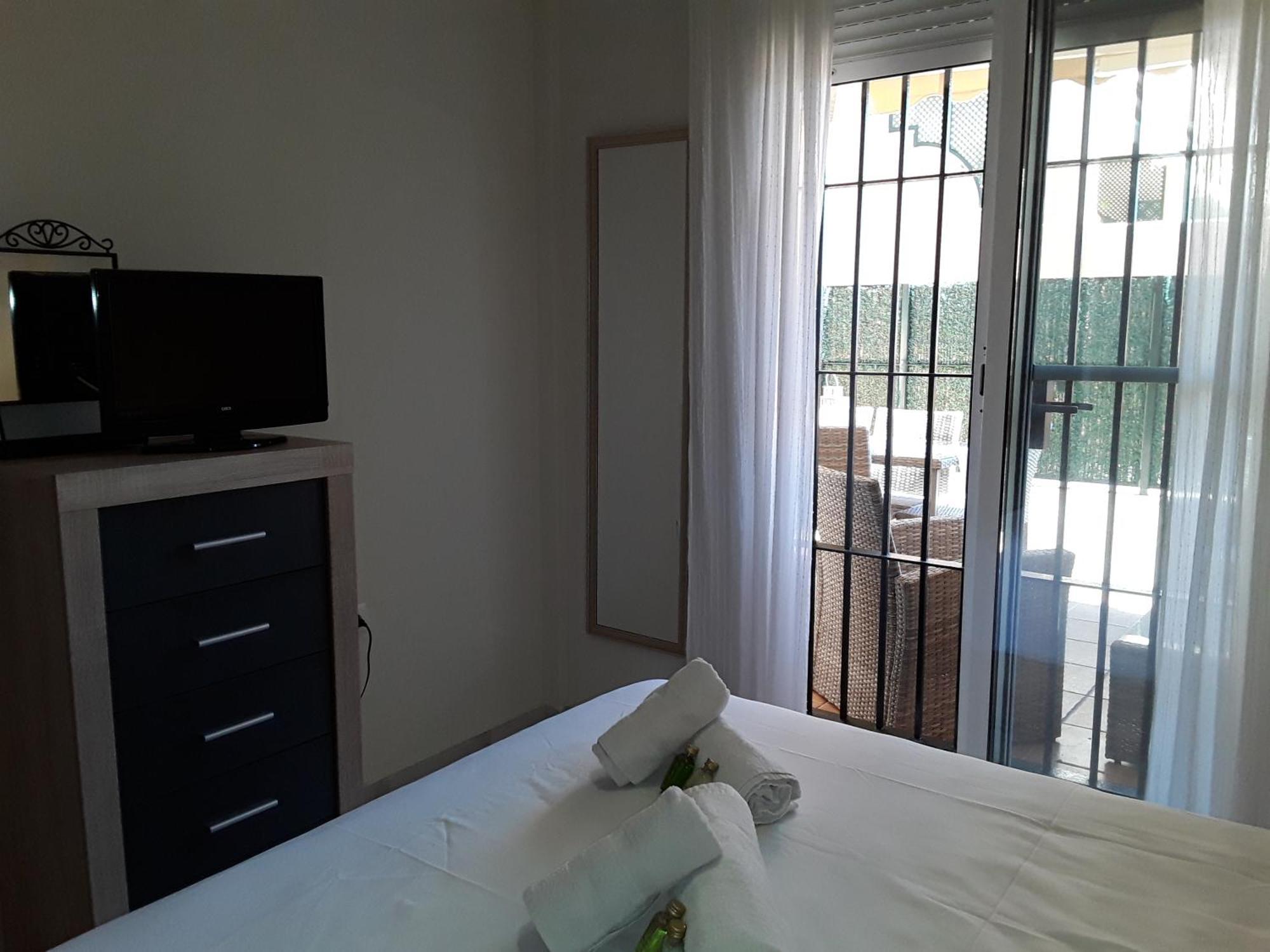 Whydhand Resorts Apartments ,Pools And Lovely Terrace Fuengirola Bagian luar foto